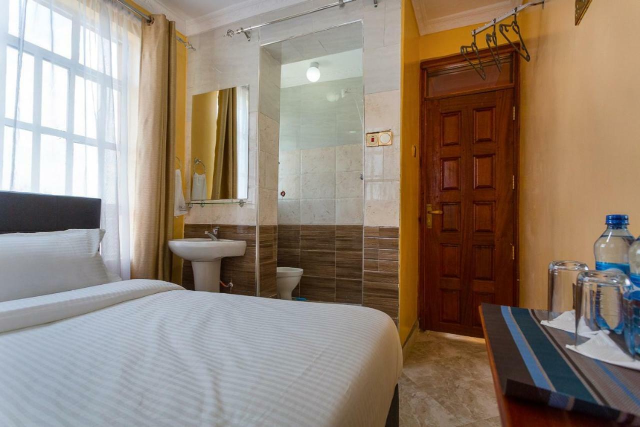 Kentania Hotel & Spa, Nakuru - Kenya Exteriör bild